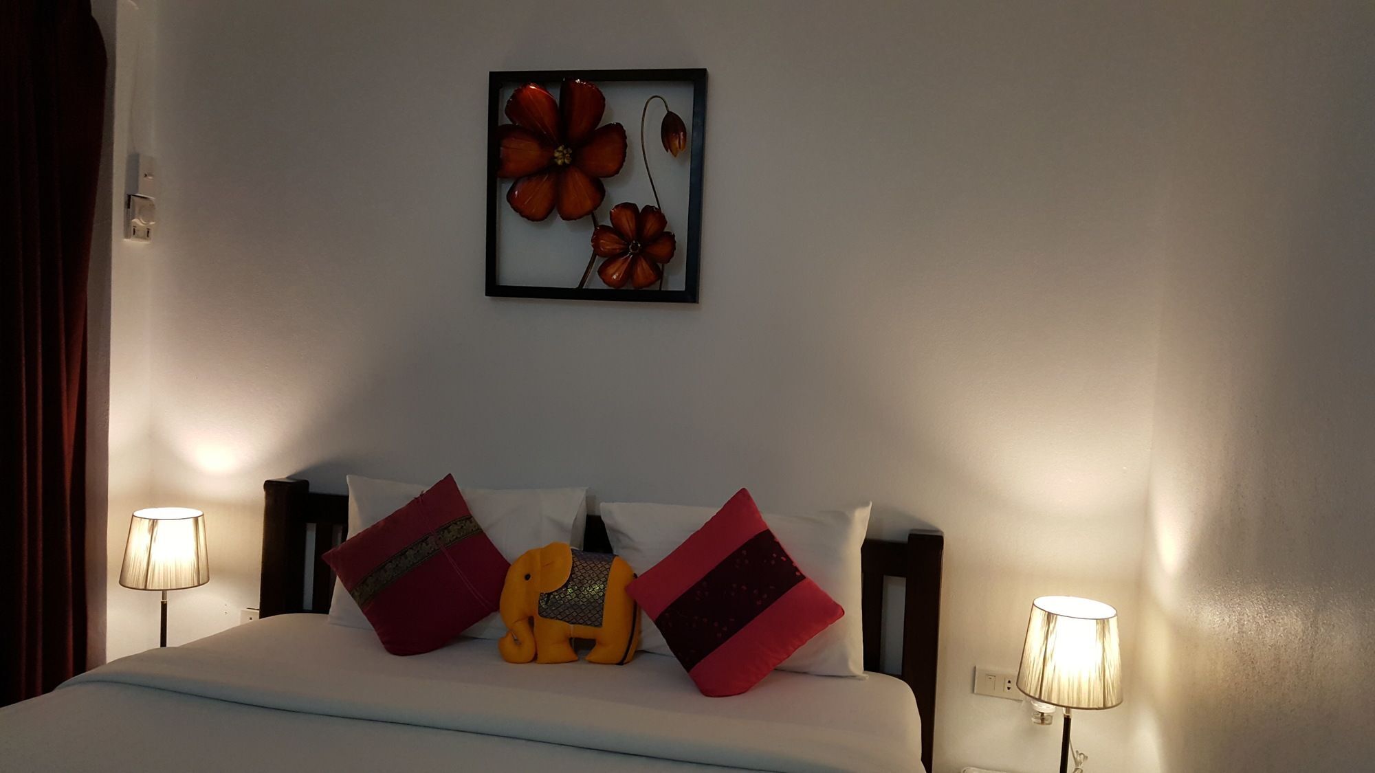 Montania Lifestyle Hotel Пханом Экстерьер фото