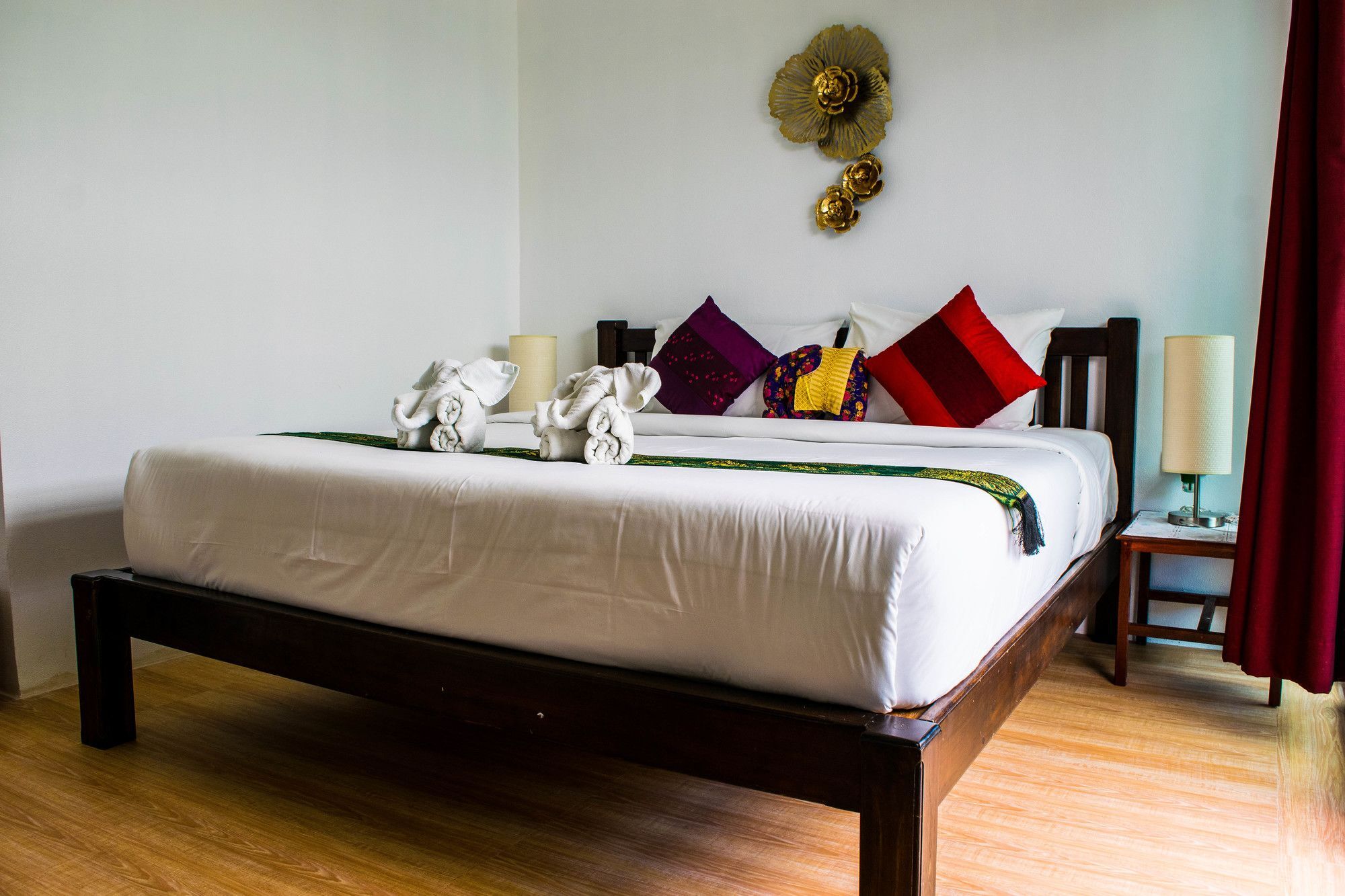 Montania Lifestyle Hotel Пханом Экстерьер фото